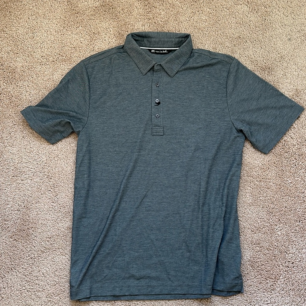 Men’s Travis Mathew polo size M (NWOT)